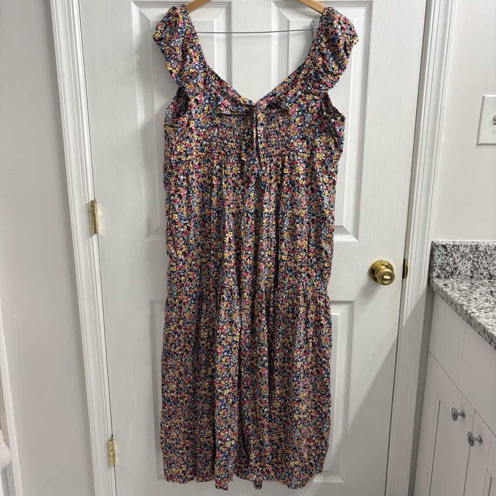 Old Navy Tiered Fit & Flare Maxi Dress XL Floral Smocked Short Sleeve Pockets - Picture 5 of 6